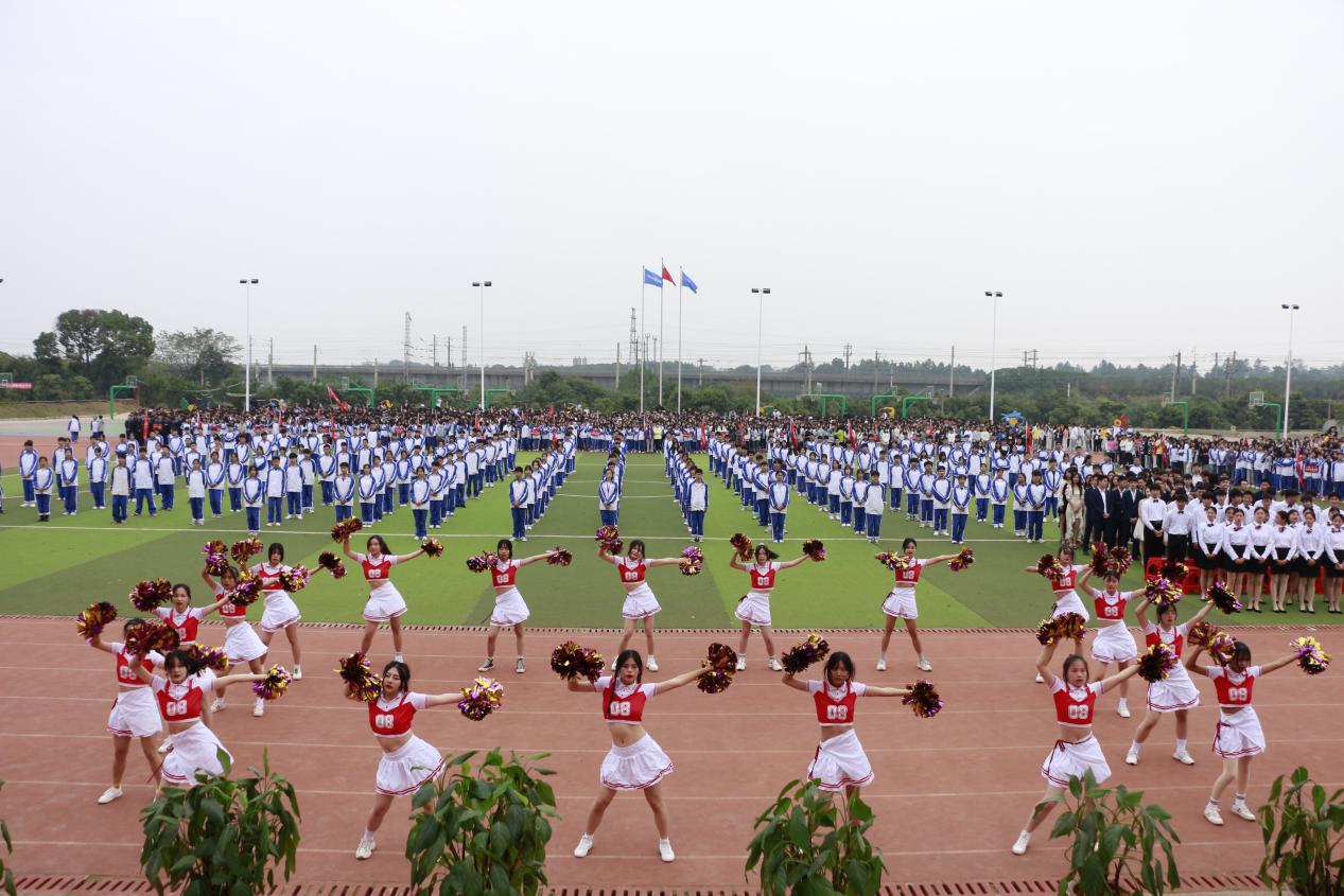 熱烈祝賀南昌向遠軌道技術(shù)學校第十四屆運動會圓滿閉幕