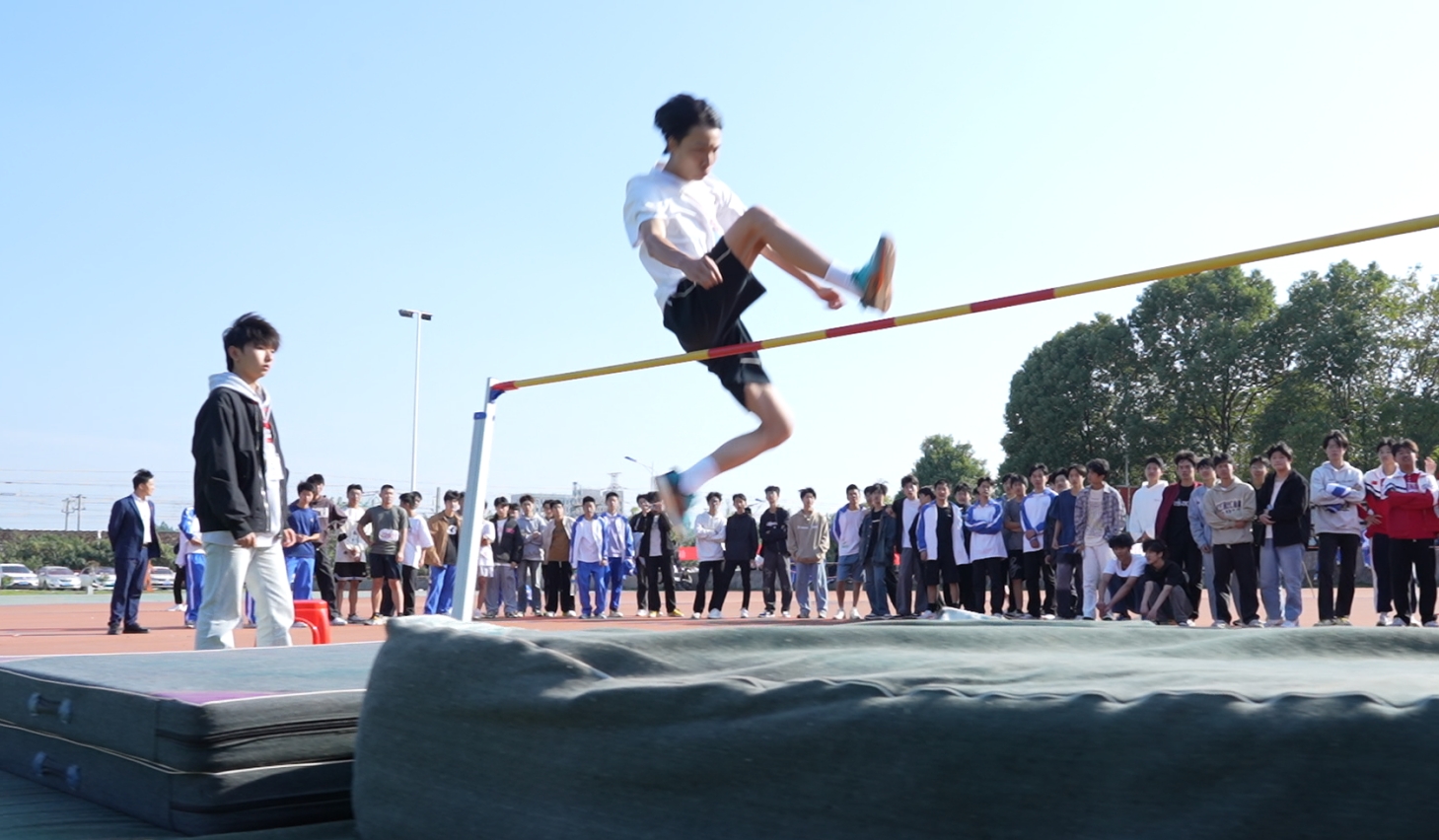 熱烈祝賀南昌向遠軌道技術(shù)學校第十七屆運動會圓滿閉幕